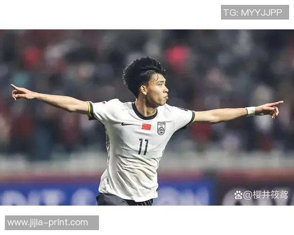 足球明星是否真的缺乏文化素养与教育背景的深度探讨